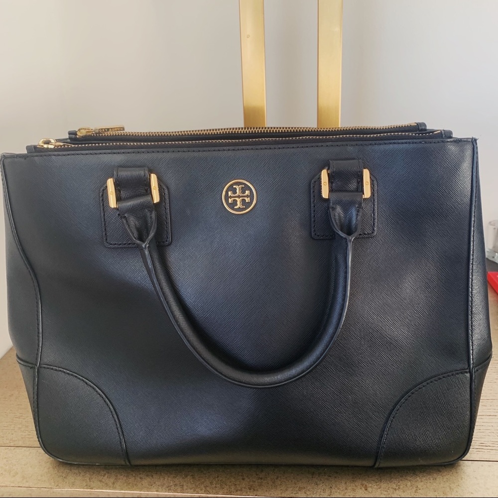 ☆Tory Burch Black Robinson Bag, Satchel Top Handle